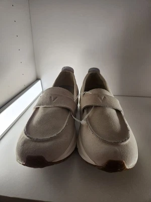 Mocasines Vionic 23Walk Crema Gamuza Zapatos Cómodos Para Mujer Talla 9 Soporte para Arco Nuevo Sin Caja Foto 1 de 4