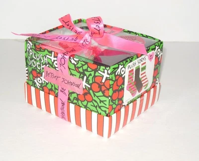 Betsey Johnson Nuevo Paquete de 3 Calcetines de Felpa Talla 9 - 11 Set de Regalo Nuevo en Caja Foto 1 de 4