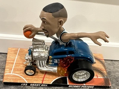 Grant Hill Hot Wheels 1998 cubierta superior NBA motor deportes pistones base de exhibición Foto 1 de 4