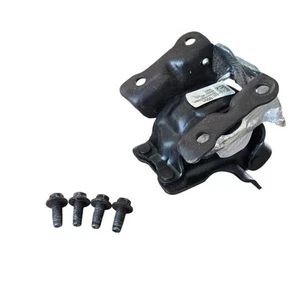 Engine Mount Right 2020 - 2023 GMC Sierra Silverado 2500 6.6L Duramax L5P OEM - Picture 1 of 9