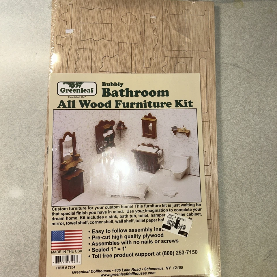 Набор деревянной мебели для ванной комнаты миниатюрный кукольный домик Greenleaf Bubbly 1 дюйм 1 дюйм 7204 - Изображение 1 из 4