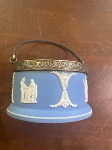 Wedgwood? White on Pale Blue Jasper Dip Small Hinged Jar/Vessel - Picture 1 of 10