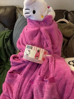 Manta con capucha Sanrio Hello Kitty Foto 1 de 4