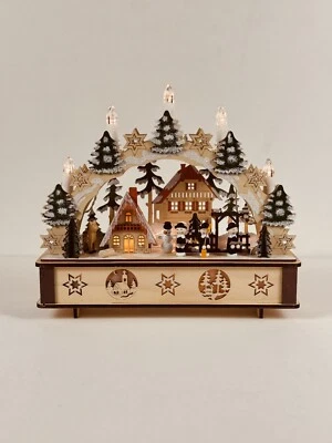 GERMAN WOODEN ARCH SCHWIBBOGEN ARCH 5 LED LIGHTS New In Original Box 12”x11” - Image 1 of 4