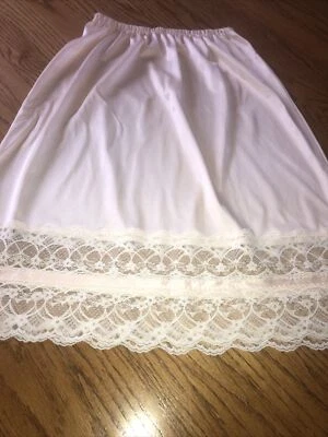 De colección Melocotón Mediano Sears 1/2 Slip 6" Ancho Encaje Foto 1 de 4