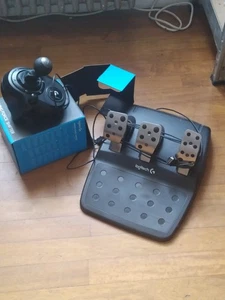 Pédalier et levier de vitesse logitech G29 HS PS5 , PS4, PS3 et PC - Picture 1 of 3