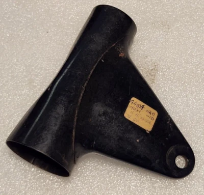 Capa de garfo Kawasaki A1 A1SS A7 A7SS RH 44034-020-10 - NOS - Imagem 1 de 3