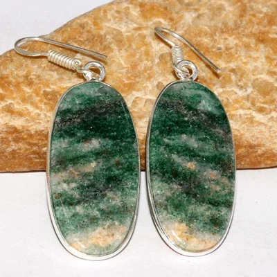 Elegante aretes de piedras preciosas enchapados en plata 925 de aventurina verde de 2,1" GW Foto 1 de 3