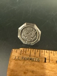 VINTAGE FEDERAL GOVERNMENT 20 YEAR SERVICE LAPEL PIN AND BOX CIVIL EMPLOYEE LIGI - Picture 1 of 2