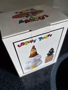 Foghorn Leghorn & Henry Hawk Salt & Pepper Shakers 1993 Looney Tunes - Picture 1 of 4
