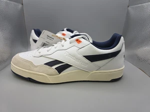 Reebok BB 4000 II scarpe da ginnastica uomo scarpe da ginnastica taglia UK 8,5 US 9,5 EU 42,5 bianche NUOVE - Foto 1 di 11