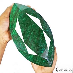 2.5 Kilo Natural Emerald Top Green Brazilian Museum Size Marquise Cut Gemstone