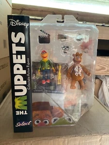 The Muppets Select Wave 1 Fozzie With Scooter Diamond Select - Picture 1 of 2