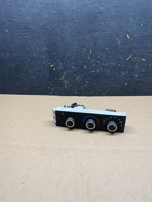 Panel de control climático Chevrolet Express 1500 2500 3500 2008-2010 T1240DG Foto 1 de 4