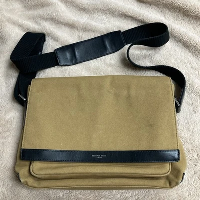 Michael Kors Grant Men’s Large Messenger Bag Bonded Canvas Black Leather 14x10” - Image 1 of 4