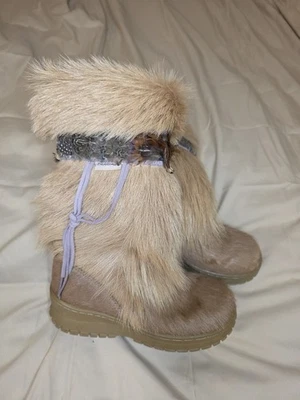 BearPaw Womens Boots Sz 6 KOLA Calf Sheep Skin Goat Fur Feathers Brown Mid-Calf - Image 1 of 4