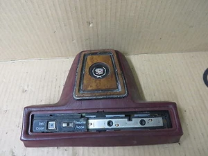 CADILLAC ELDORADO 86-89 STEERING WHEEL HORN PAD + EMBLEM DARK RED as parts - Picture 1 of 6