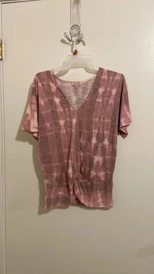 Camiseta Juicy Couture rosa tingida de gravata tamanho XS - Imagem 1 de 4