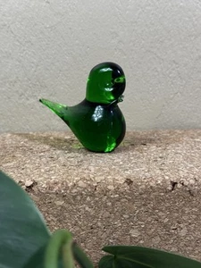 Vintage Mini Green Glass Bird - Picture 1 of 6