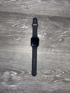 Apple Watch Series SE 44mm GPS + WiFi Used - Photo 1 sur 5