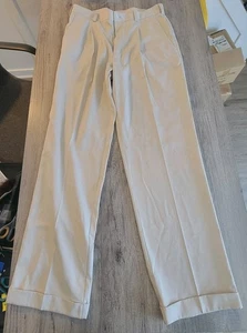 Nike Golf Dri-Fit Herren Plissee vorne Golfhose 34x34 hellbraun beige Bündchen am Saum - Bild 1 von 4