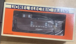 Lionel No. 6-17607 Reading Standard Caboose w/ Working Smokestack "O" - NEW - Picture 1 of 2