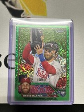 2023 Topps Chrome Bryce Harper Green Speckle SSP Image Variation 50/99 Phillies