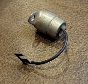 NOS OEM CONDENSADOR YAMAHA 2 '71 CS3 '67 YL2 '68 YCS1 165-81126-20 - Imagen 1 de 1