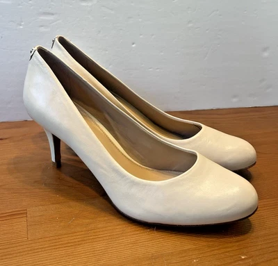 Antonio Melani Light Nude / Beige Almond Toe Heel Pump Size 10 - Image 1 of 4