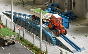 Busch 1914 - Rampe de déchargement avec dosimètre - HO (1:87) - Imagen 1 de 2