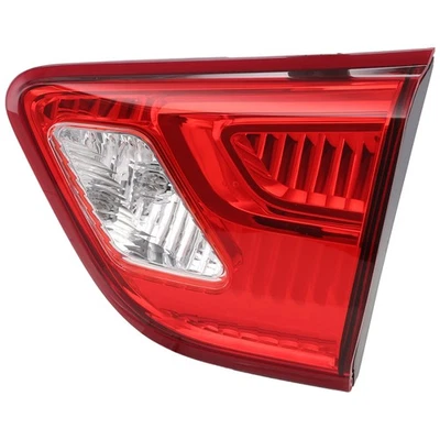 Luz trasera interior del lado del pasajero Nissan Pathfinder 2017-2019 Foto 1 de 4