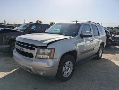 Windshield Wiper Motor Fits 07-14 ESCALADE 553584 - Image 1 of 4
