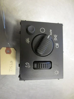 Headlight Switch For 05-06 Chevrolet Avalanche 1500  5.3 15194803 - Image 1 of 4