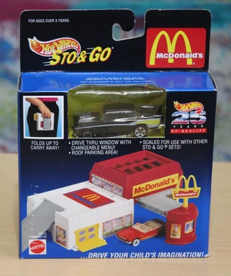 De colección 1995 Mattel Hot Wheels Sto & Go McDonald's Juego '57 Chevy #65613 *NUEVO Foto 1 de 4