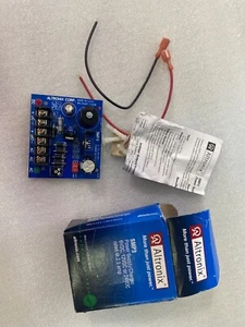 Altronix SMP3 Power Supply/Charger - Picture 1 of 2