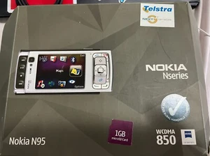 Nokia N95 - Silver Smartphone 1GB Micro SD With original box and accessories - Picture 1 of 18