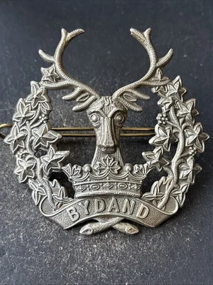 Gordon Highlanders, Genuine British Army Cap Badge. - Image 1 of 4
