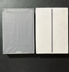 Apple iPad (9th Generation) A2602 64 GB, Wi-Fi, 10.2 in - Space Gray - Picture 1 of 2