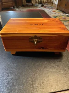Brilliant Art Deco Vintage Mini Cedar Chest Box Nags Head North Carolina Estate - Picture 1 of 6