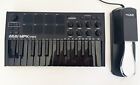 Akai Mpk Mini Mk3 25 Keys Keyboard Controller + Sustain Pedal - Black