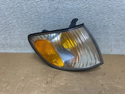 Toyota Sienna 2001 a 2003 intermitente pasajero derecho lámpara derecha OEM V5156 DW Foto 1 de 4