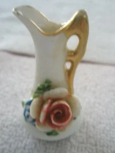 Vintage 2" decorative VASE W/ 3D ROSE FLOWER design 1940's Occupied Japan - Picture 1 of 8