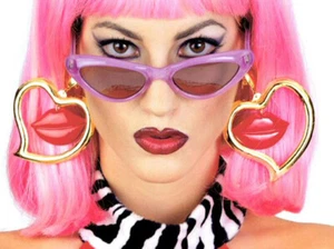 Hot Lips Heart Jumbo Hoop Earrings Clip On Style - Picture 1 of 1