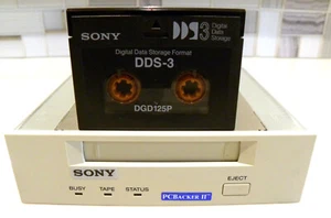 SONY PCBacker II SCSI Tape BackUp SDT9000/PB DDS-3 W/ Tape Digital Data Storage - Afbeelding 1 van 9