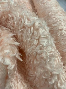 100cm X 145cm - BABY PINK FAUX SHAGGY FUR FABRIC - 20mm PILE - #BBP-10 - Bild 1 von 3