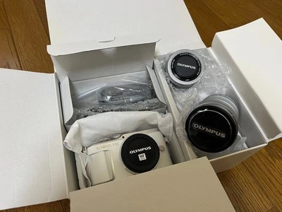 Kit Zoom Doble Olympus Pen E PL9 Foto 1 de 4