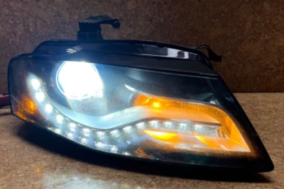 ♨️2009 2010 2011 2012 AUDI A4 S4 B8 XENON COMPLETE RIGHT HEADLIGHT HEADLAMP♨️ - Image 1 of 4
