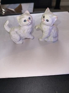 Vintage White Cat Kittens 1980s Porcelain Figurines Home Interiors HOMCO 1413 - Picture 1 of 3