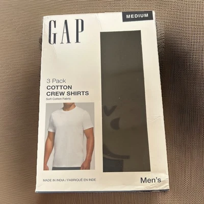 Nuevo paquete de 3 camisetas interiores de algodón con cuello redondo sin etiquetas medianas Gap para hombre Foto 1 de 4