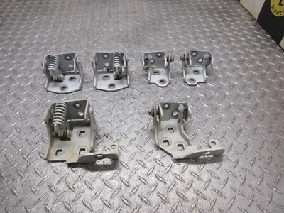 07.5-10 SILVERADO SIERRA 2500hd 3500HD 4 door hindges hindge upper lower - Image 1 of 4